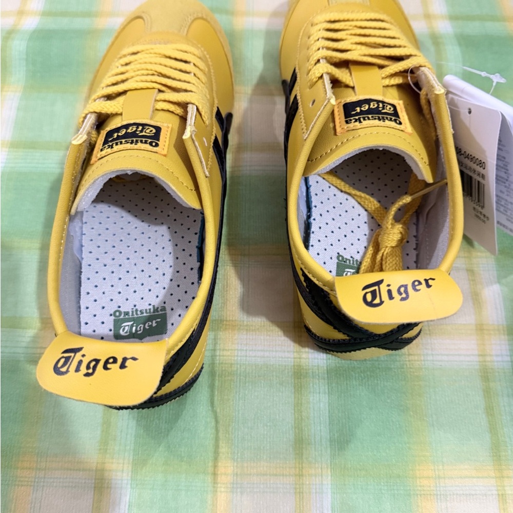 Onitsuka Tiger by Asics Yellow with Black Stripes Mexico 66 Sneakers - Picture 5 of 6
